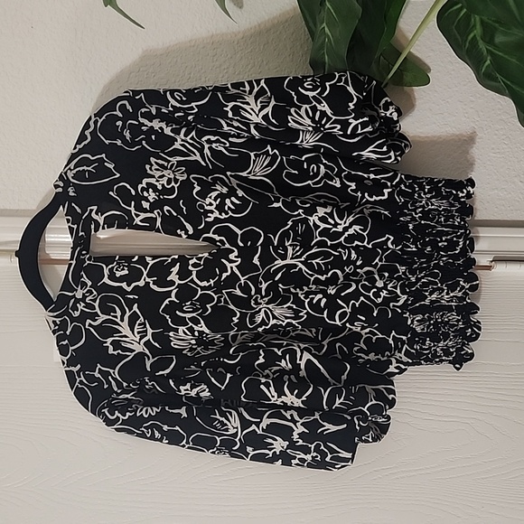 Wide legged Pants - Picture 6 of 6